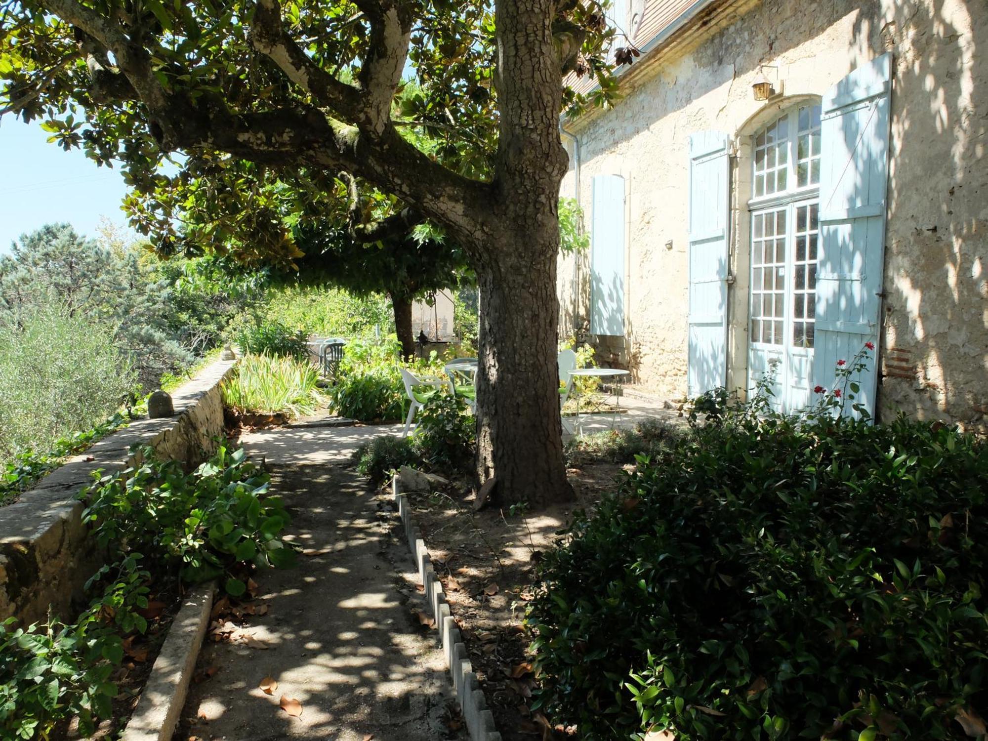 Petite Maison De Famille De Charme En Vallee Du Lot Ξενοδοχείο Ledat Εξωτερικό φωτογραφία